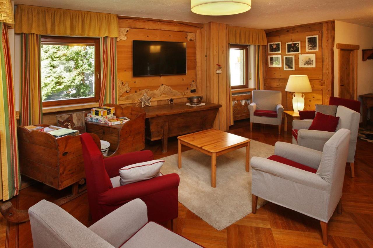 Hotel Biancaneve Саузе-д'Ульс Экстерьер фото